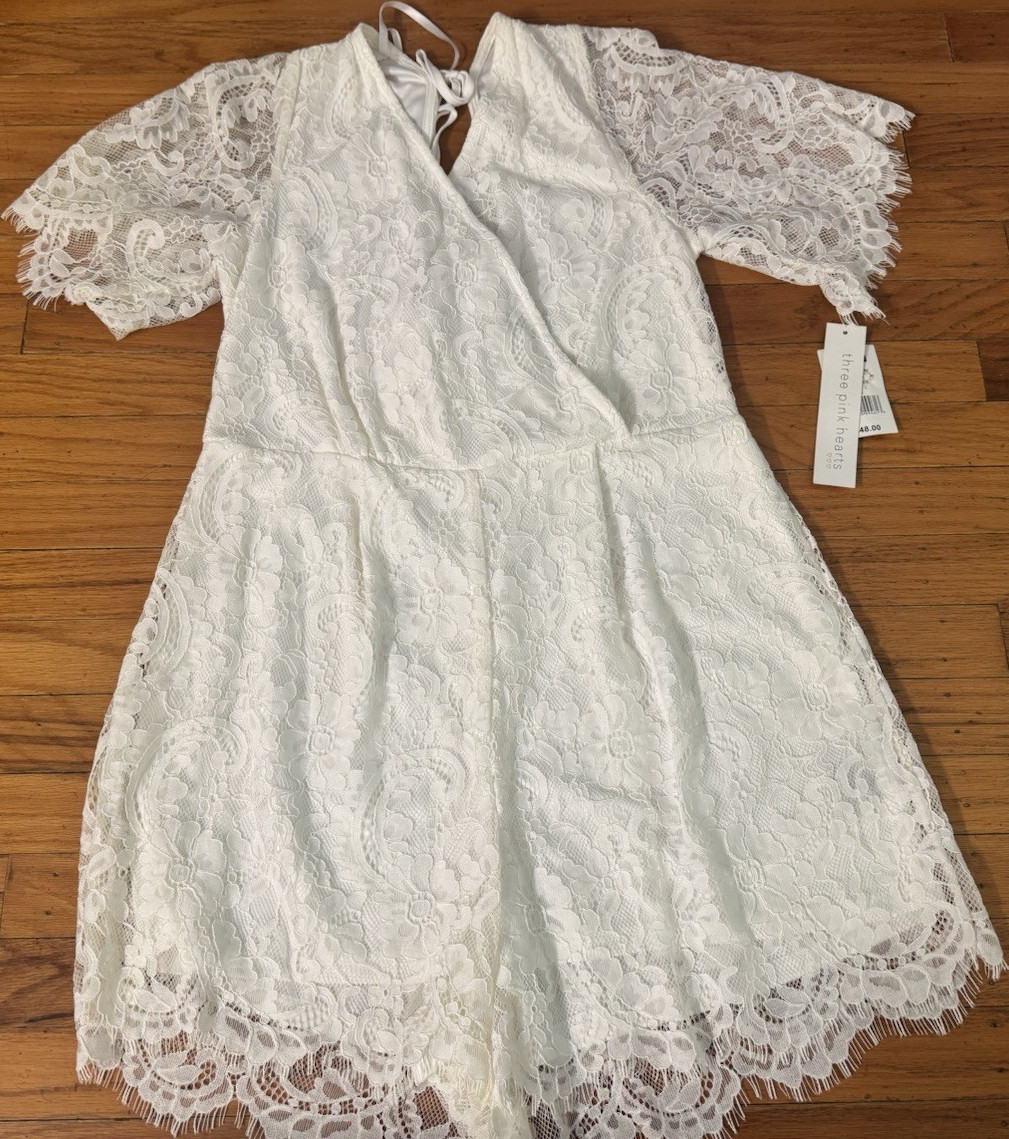 Three Pink Hearts White Lace Floral Romper Short Sleeve V-Neck Size L