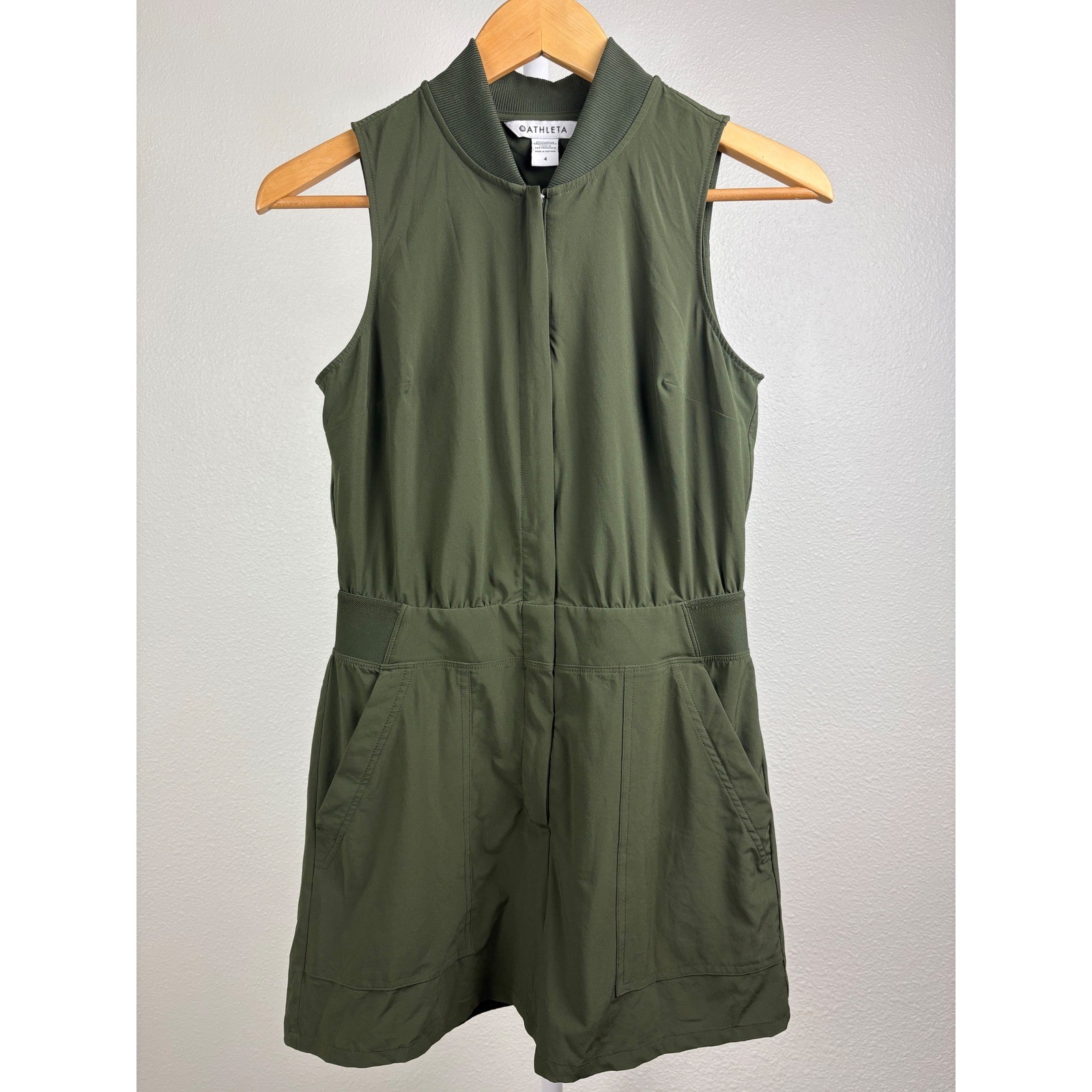 Athleta Women Olive Green Gorpcore Brooklyn Utility Sleeveless Zip Romper Size 4