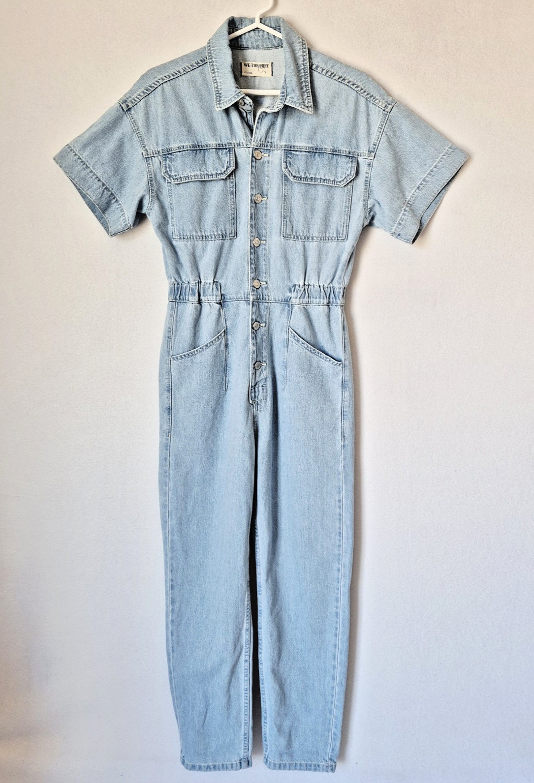 NWoT We The Free Marci Denim Jumpsuit Button Short Sleeve Light Washed Blue Sz.S