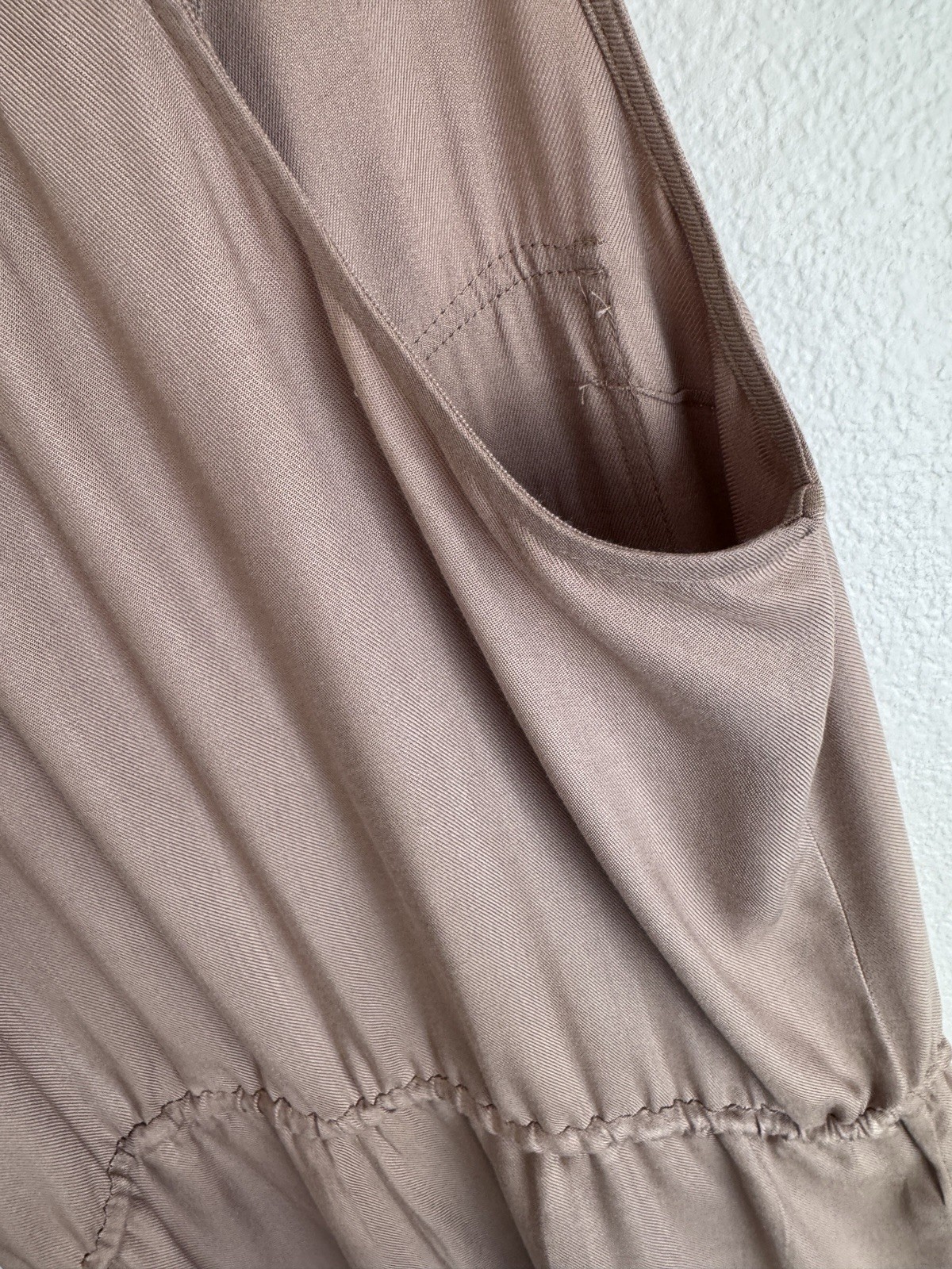 Iris Sleeveless Drawstring Utility Romper in Khaki Size M