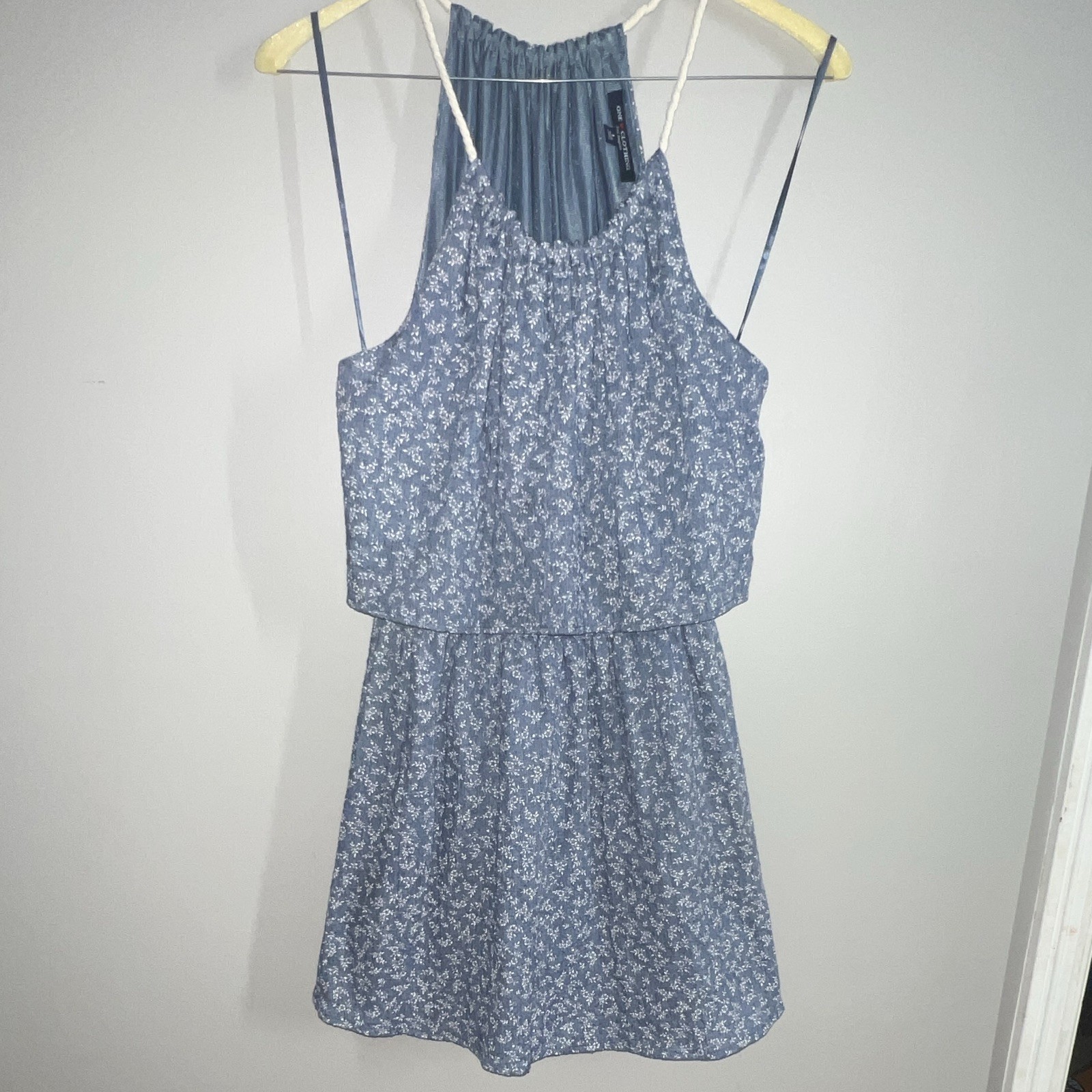 ONE CLOTHING Dress Blue White Floral LARGE Sleeveless Rope Sleeve Lined Blouson