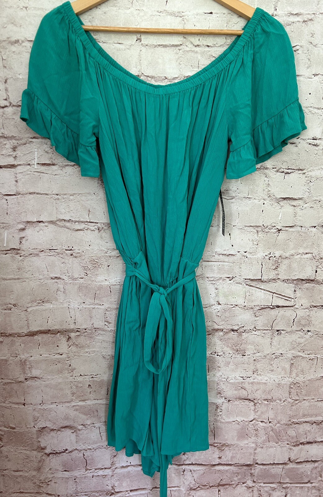New York & Company Green Off the Shoulder Romper Rayon Tie Waist Size Medium NEW