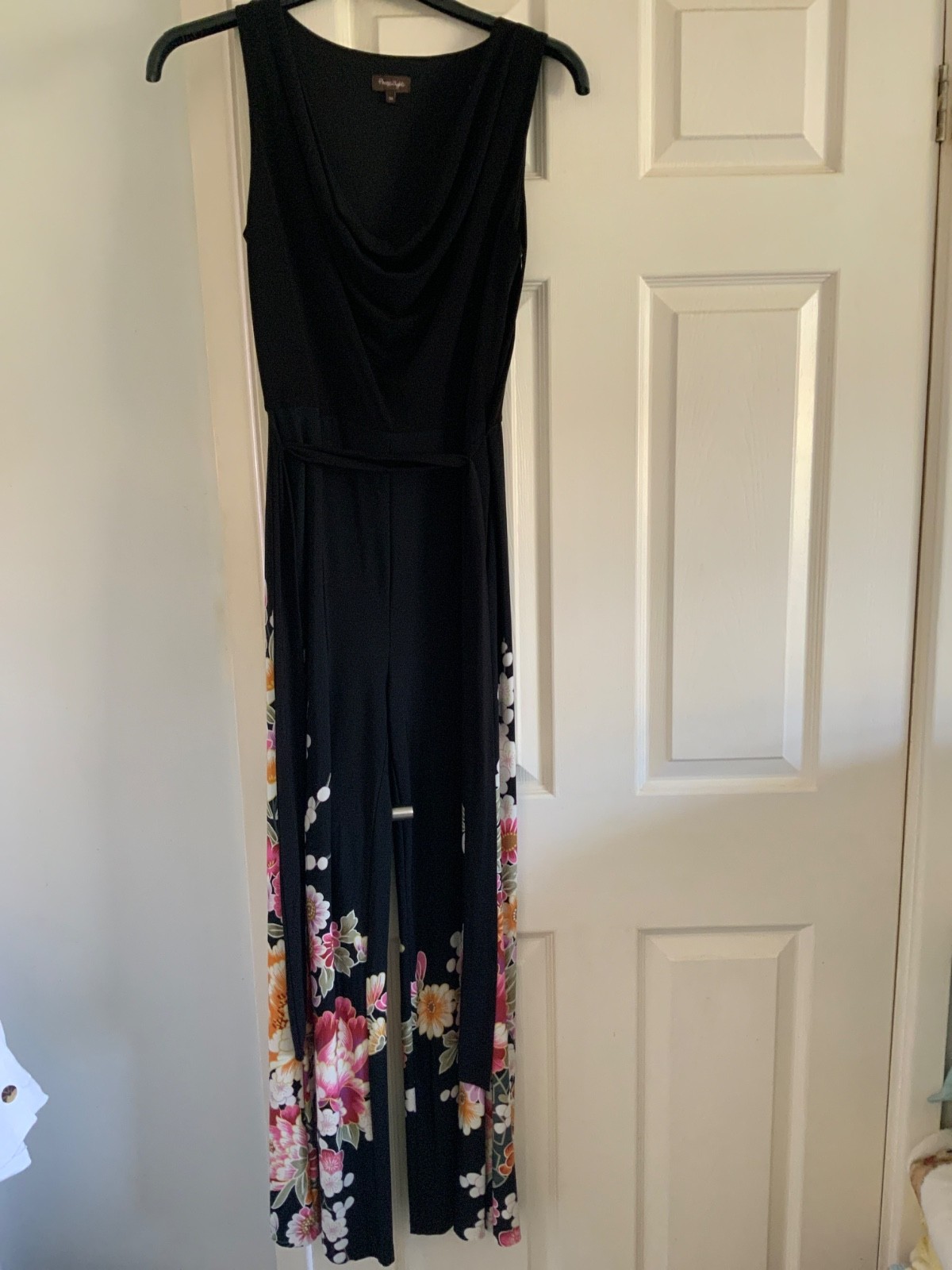 Phase Eight Black & Floral Jumpsuit Size 10 Excellent Condition