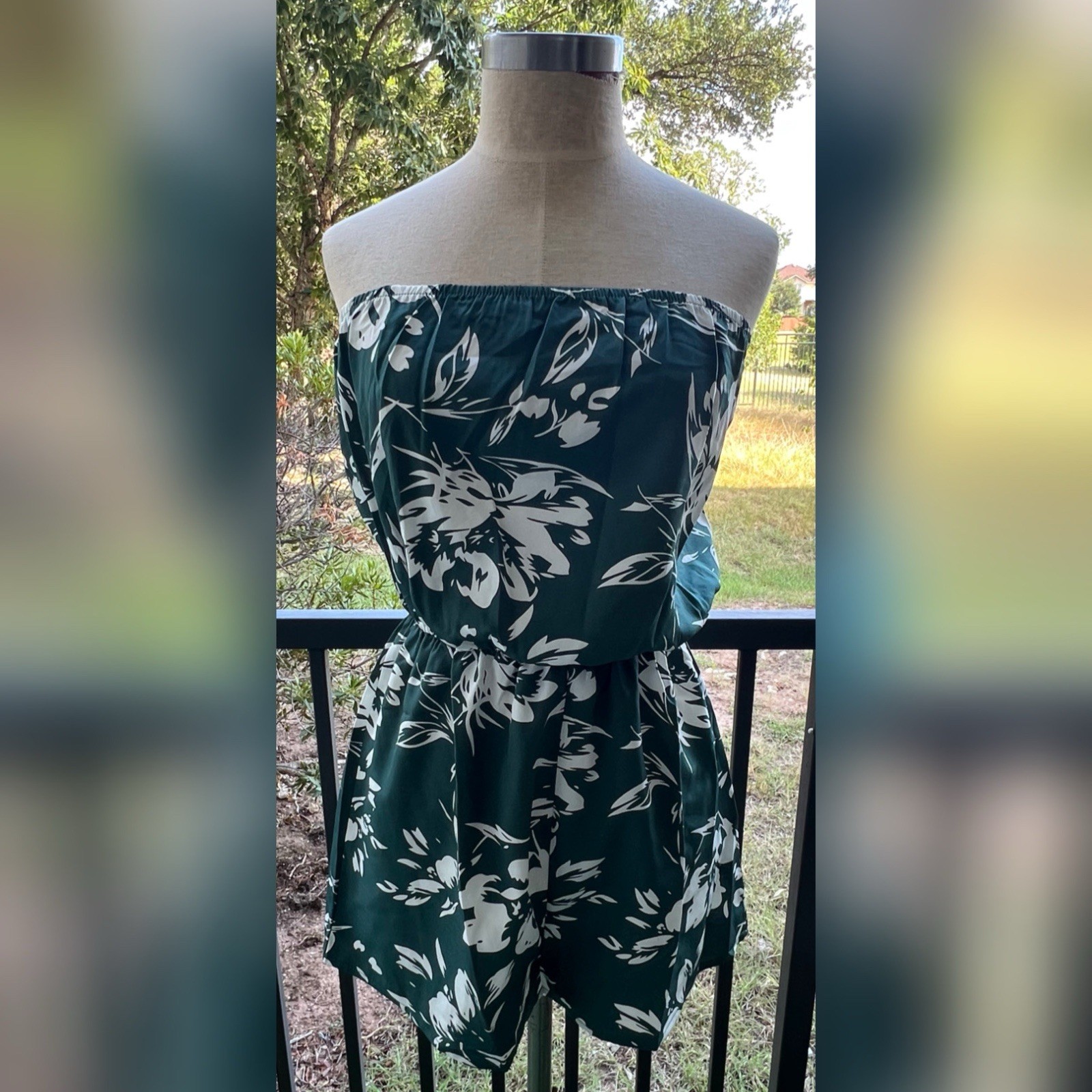 Women’s Size M Shein Green & White Strapless Floral Romper