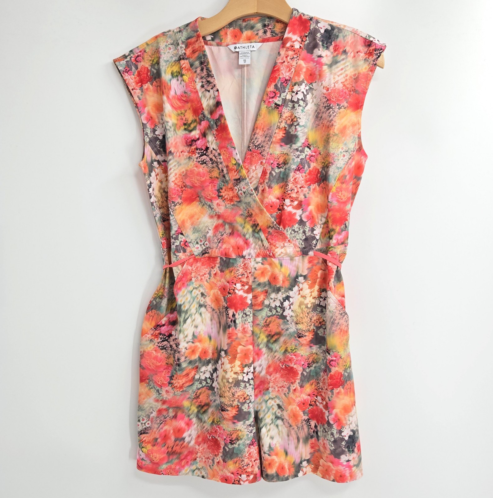Athleta Marlow Romper Size XS Tall Peach Floral Pockets Activewear Athlesure
