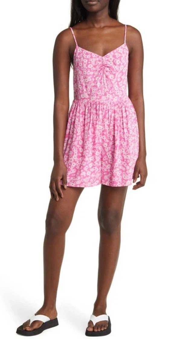 Nordstrom BP Pink Romper 100% Viscose Smocked Back Straps V-Neck Women Large