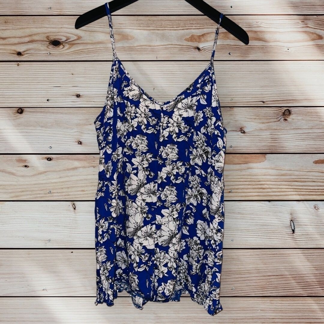D5 The Hanger Floral Blue Romper Outfit Large Women’s