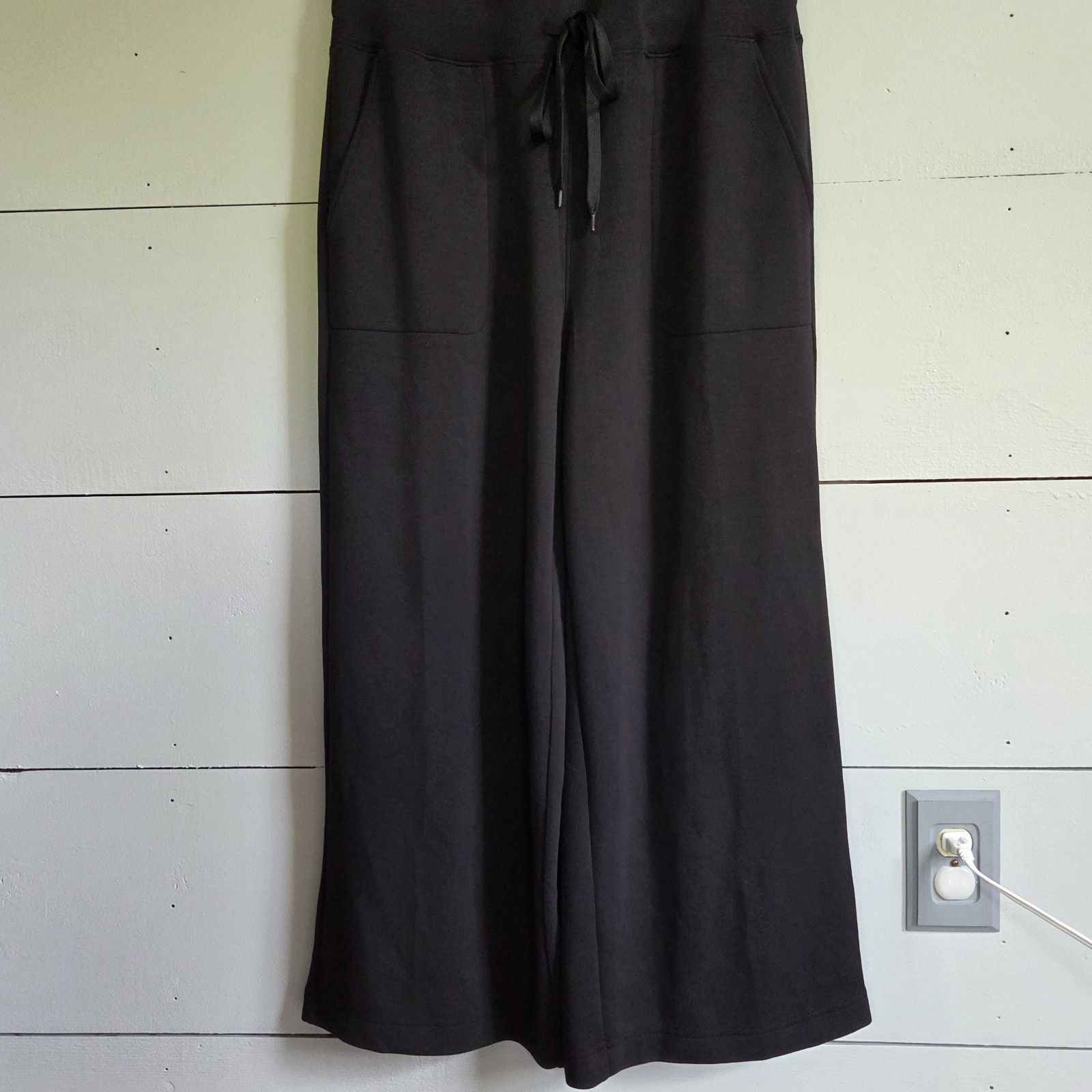 Nicole Miller New York Black Sleeveless Drawstring Wide-Leg Jumpsuit 1X