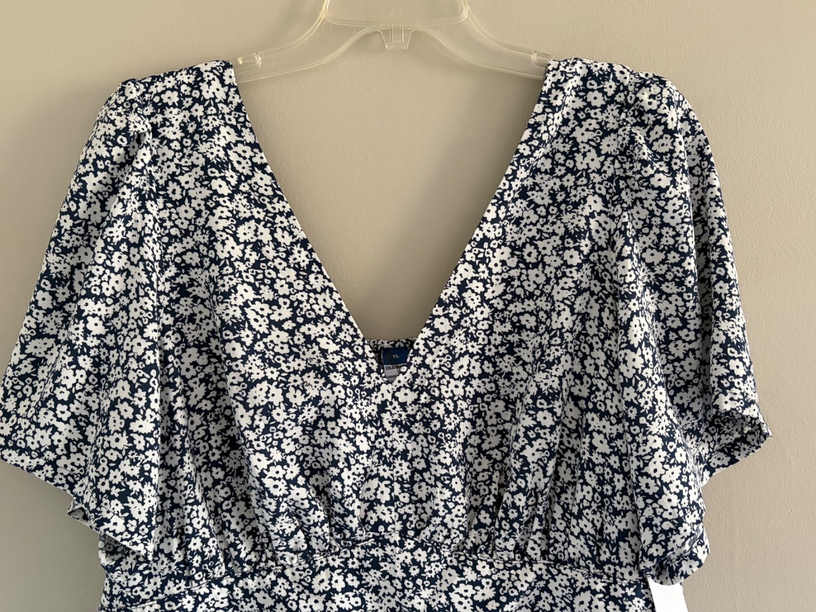 New Old Navy Ditsy Floral S/S V-neck Ruched Back Jumpsuit, Navy/White XL