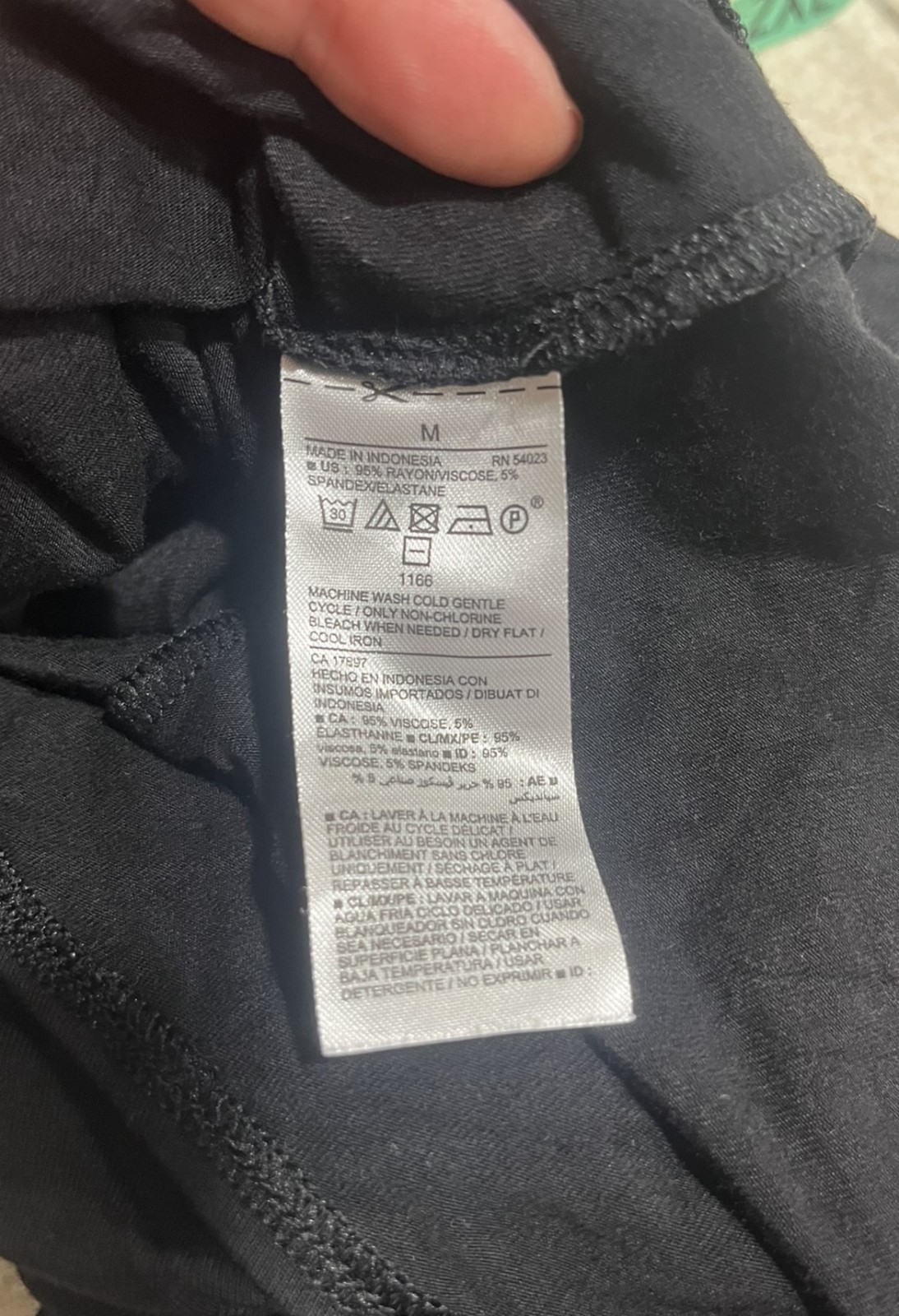 OLD NAVY Black Off-The-Shoulder Romper – Flutter Sleeves – Size Medium
