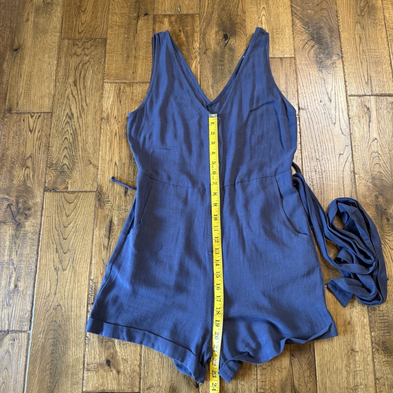 Vici Viscose Linen Blend Belted Romper Sleeveless V-neck Button Down Blue Sz S