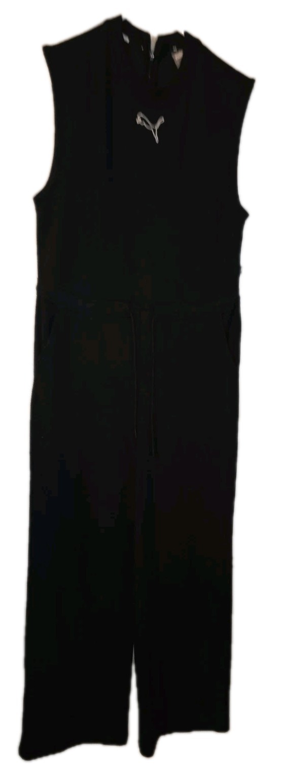 Puma Women’s black jumper size Small