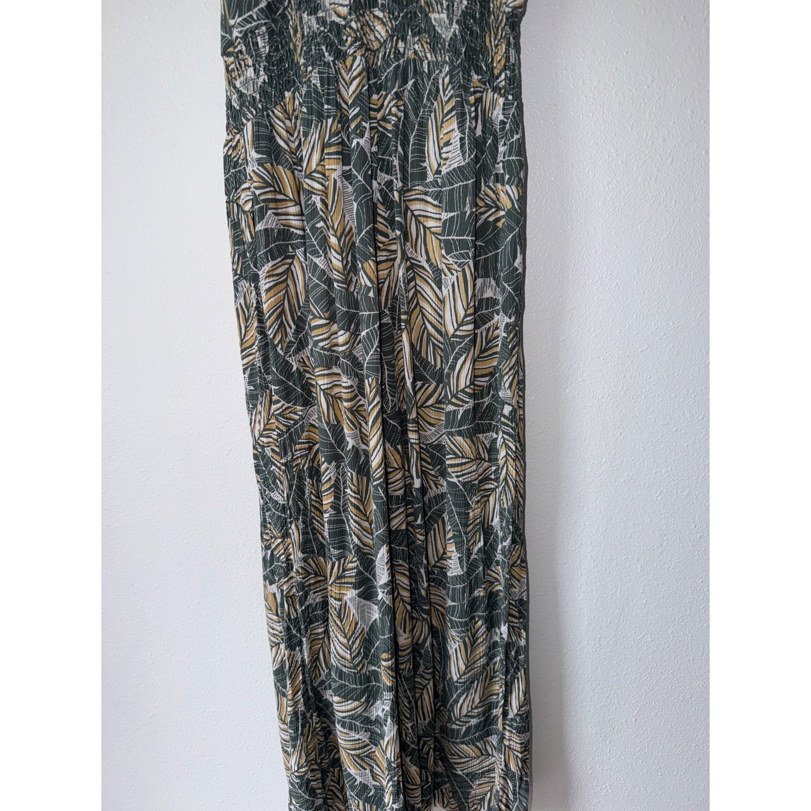 Nine West Green White Sleeveless Tropical V-Neck Leaf Print Jumpsuit Size Small