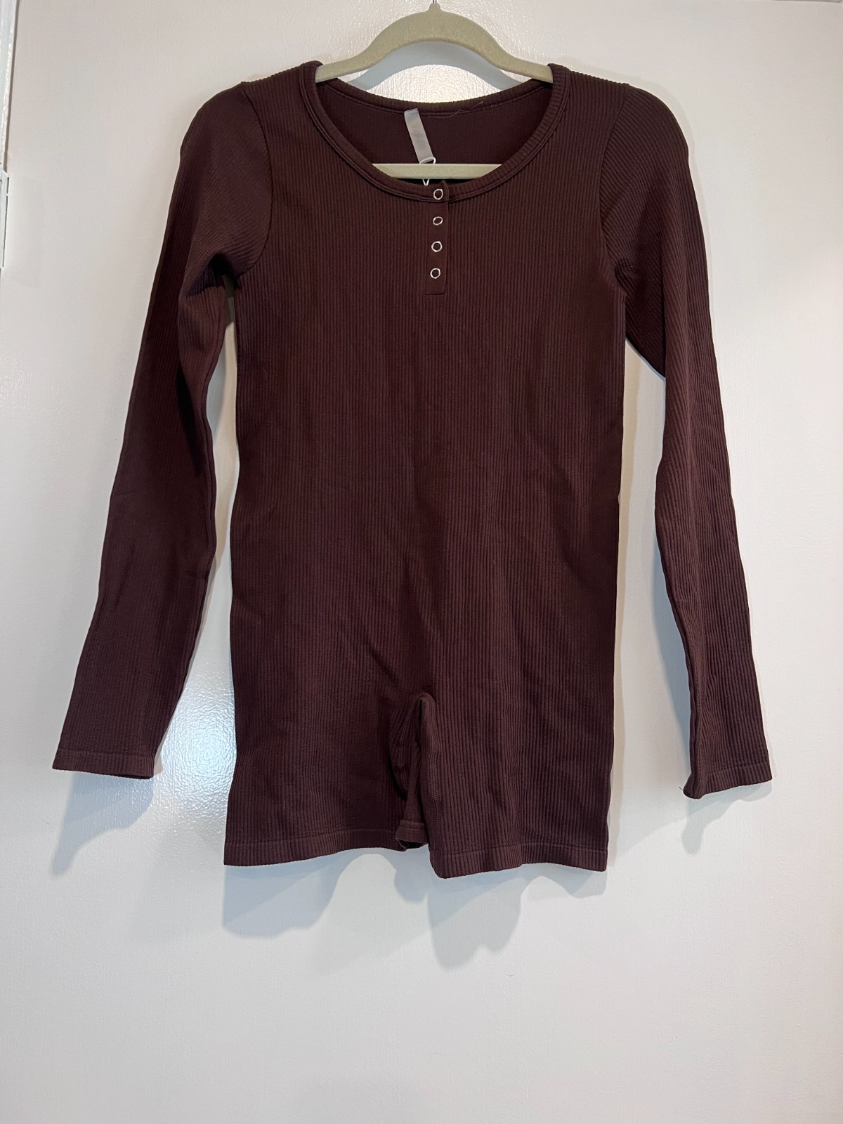 ANWND Coffee Brown Ribbed Knit Henley Romper Loungewear M/L NWT Athleisure Fit