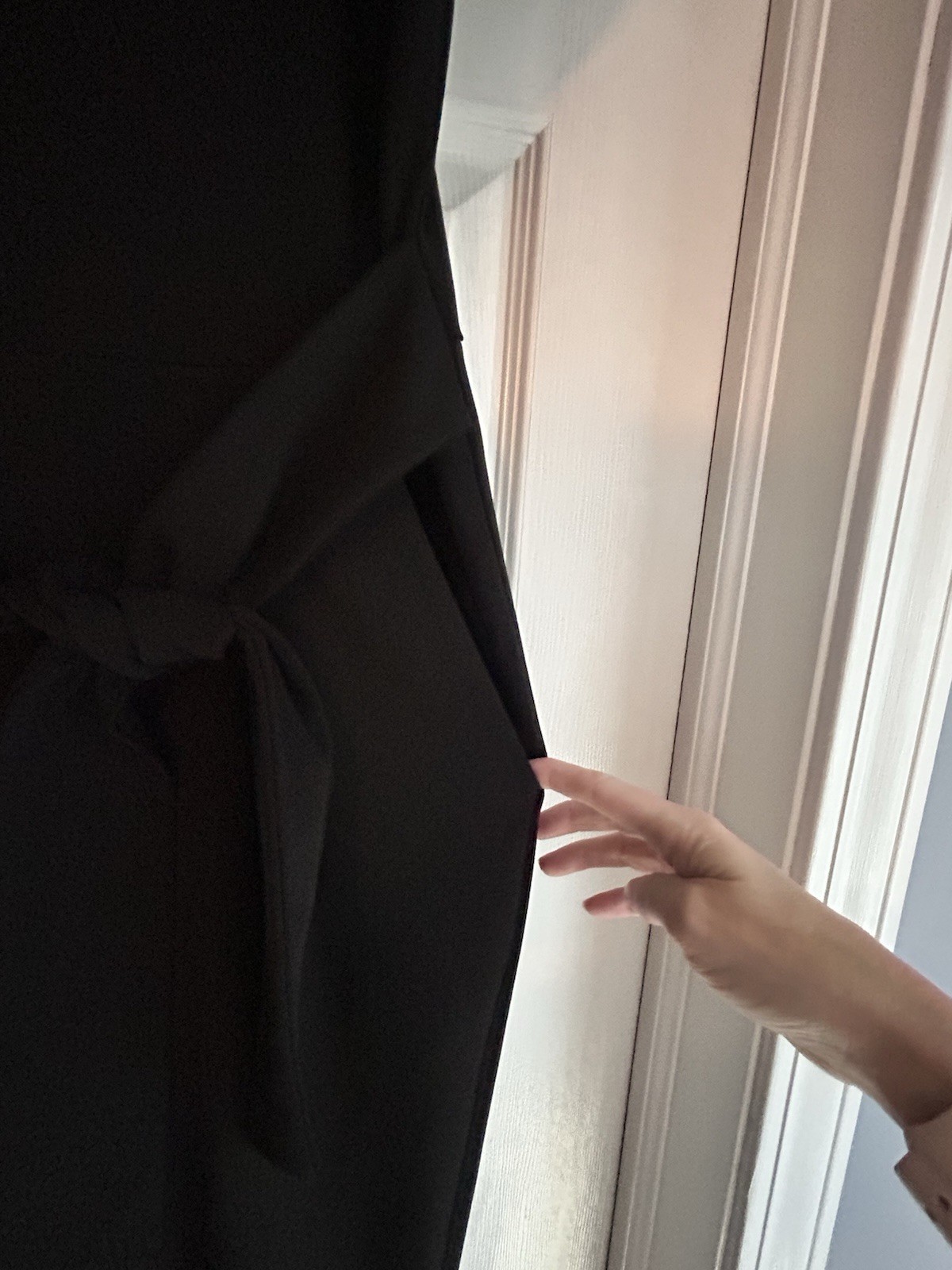 Women’s Express Black Medium Jumpsuit With Pockets Tie Waist Zipper Back