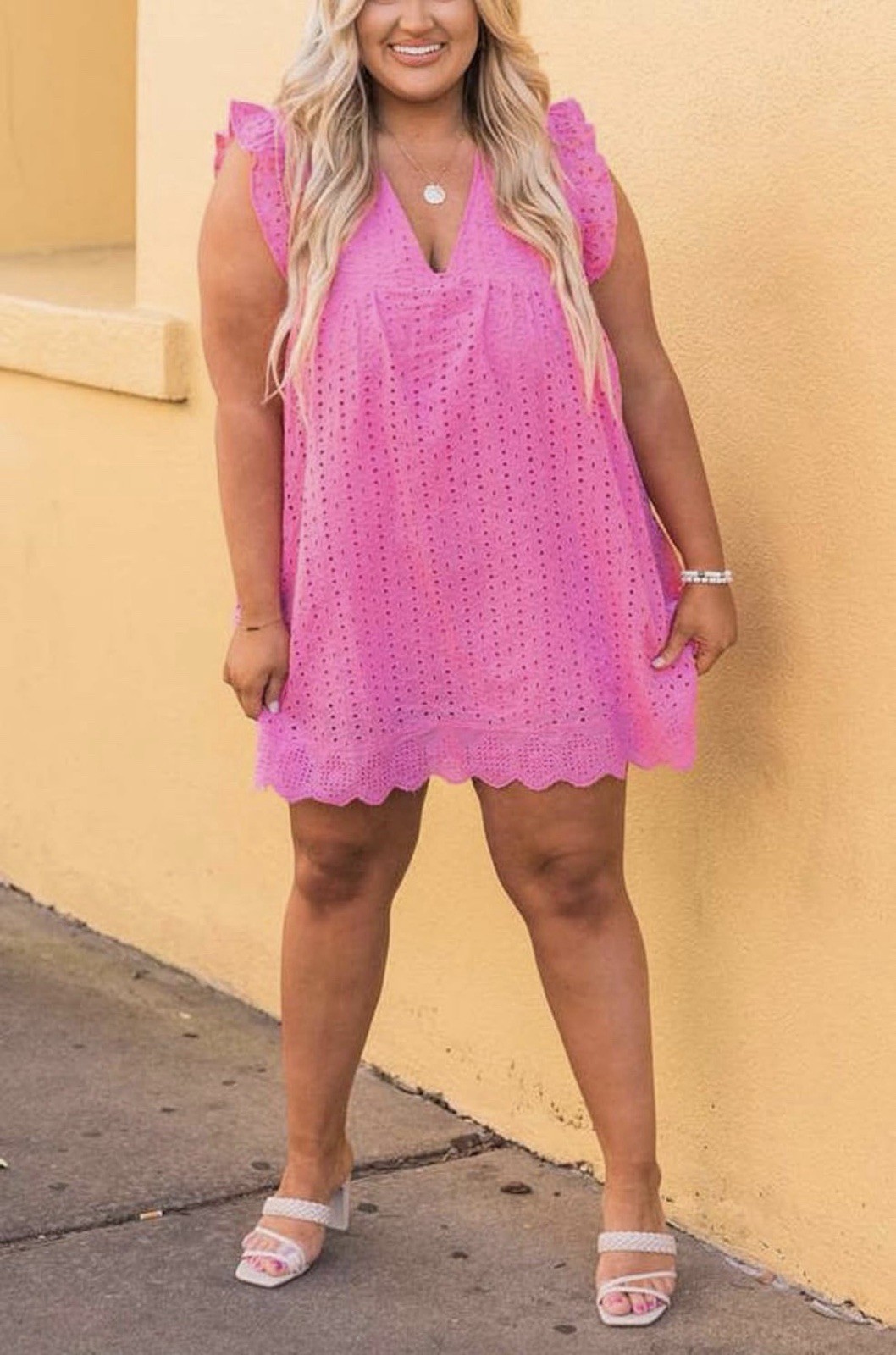 XL Pink Lace Pattern Jumper With Hidden Shorts And Flattering V-Neck Neckline