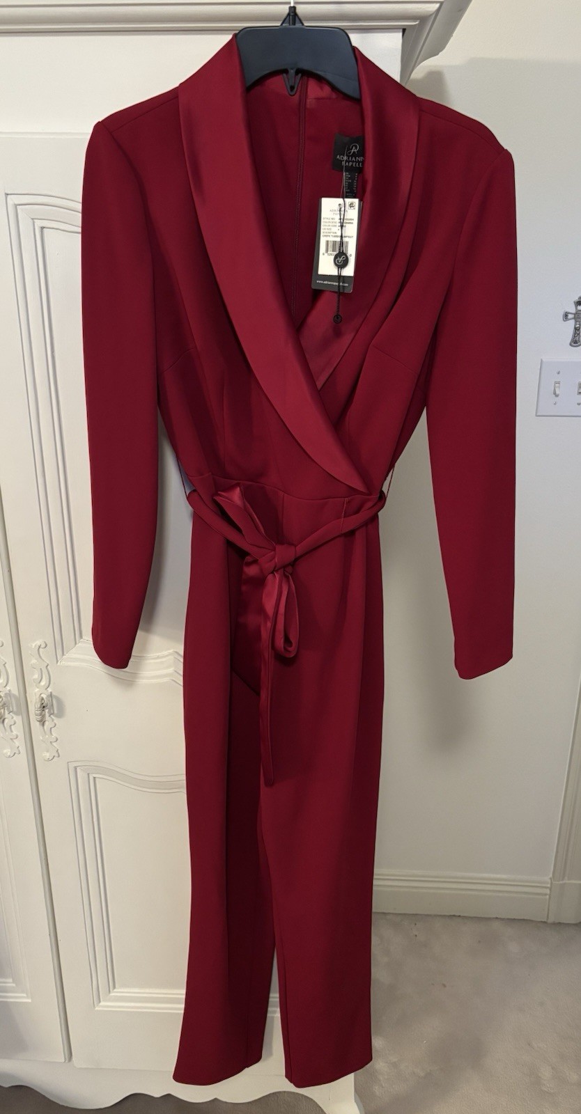 Adrianna Papell Rich Samba Crepe Jumpsuit NWT Size 4