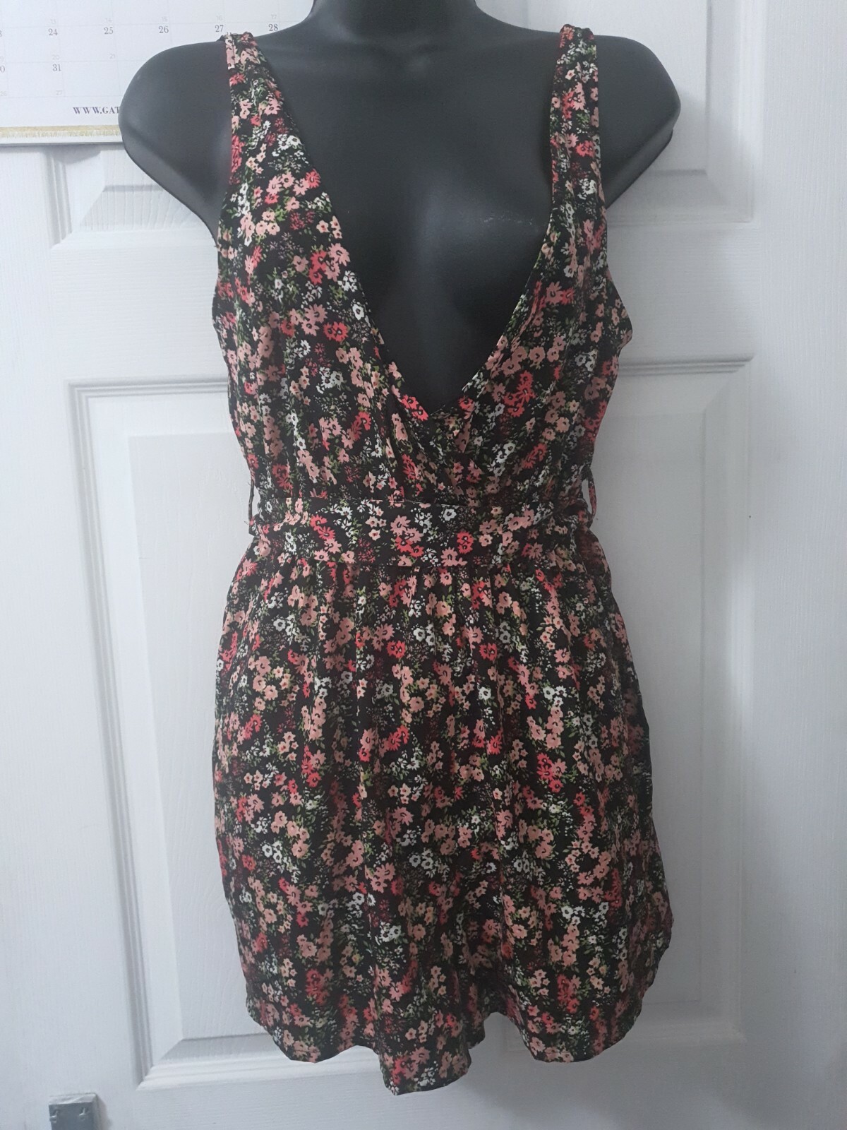 Women’s Beautiful Floral Sexy Multicoloured Jump Suit Uk Size 10 By NewLook