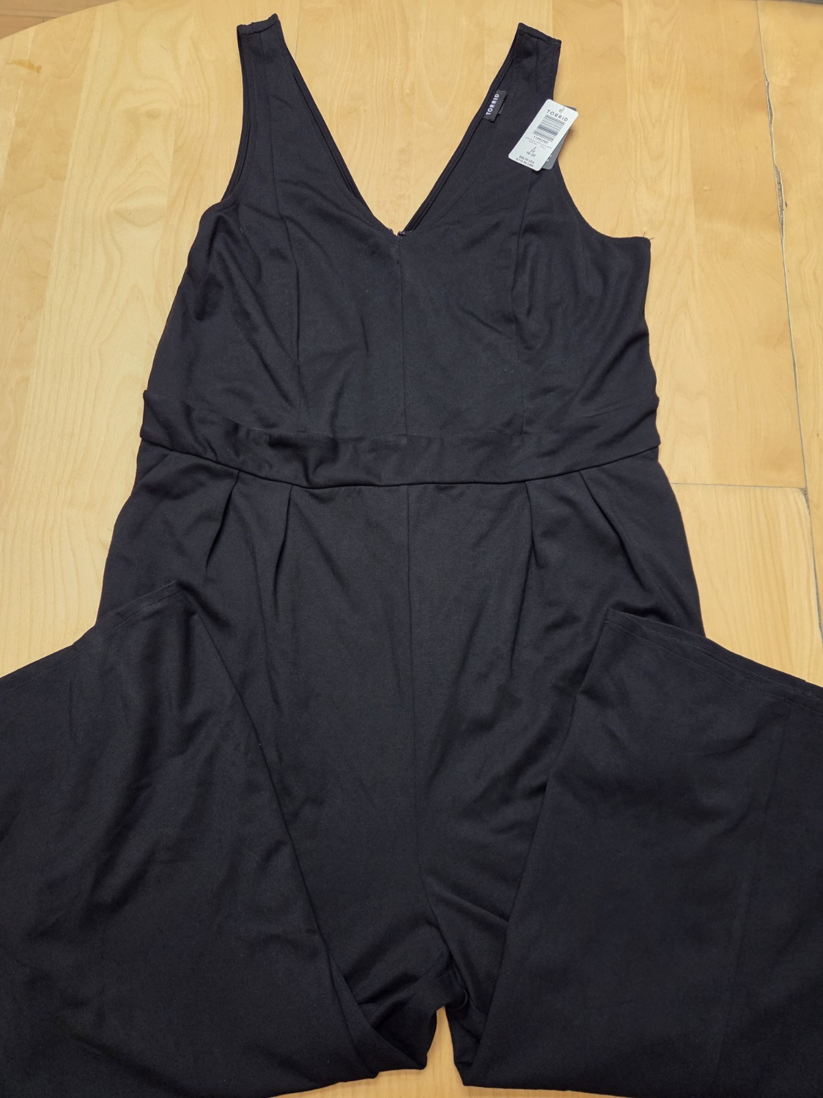Torrid Black Jumpsuit Womens Size 2 2X Wide Leg Sleeveless NWT Plus FreeSH
