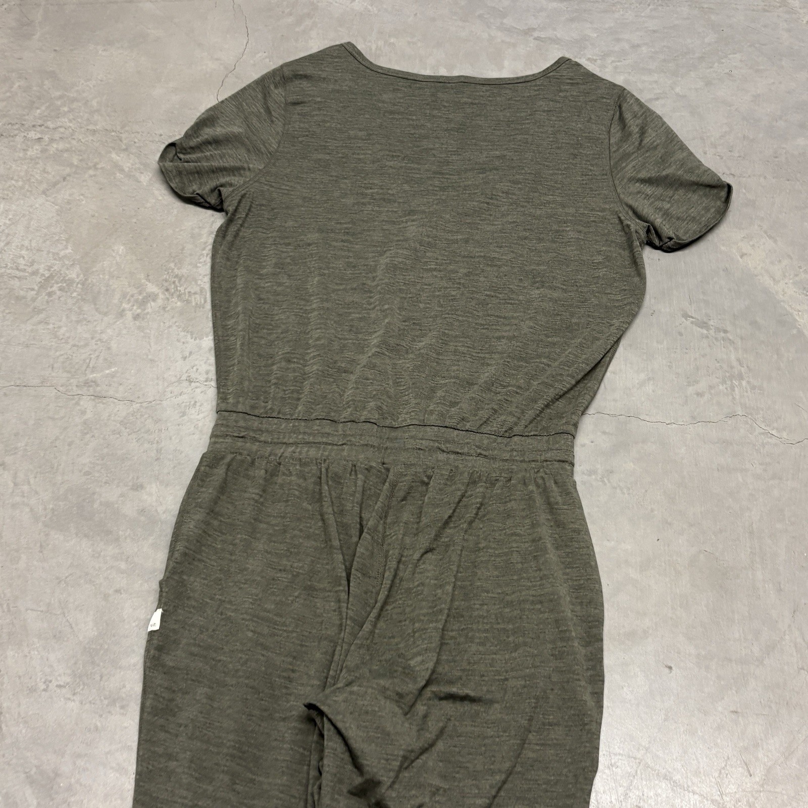 Vuori All Day Jumpsuit Short Sleeve Green Women’s Small
