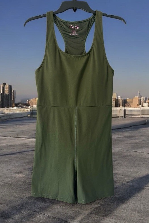 Pink Lily Women’s Size Large Stretch Athletic Romper W/ Built In Bra Army Green