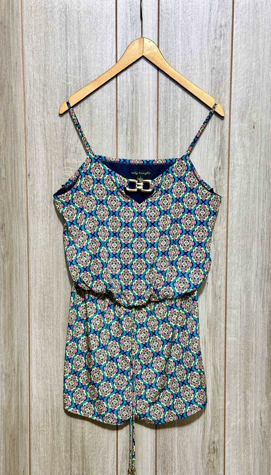 Chic Boho Colorful Festival Romper Shorts Retro Y2K Vibes Glam Neckline Size L