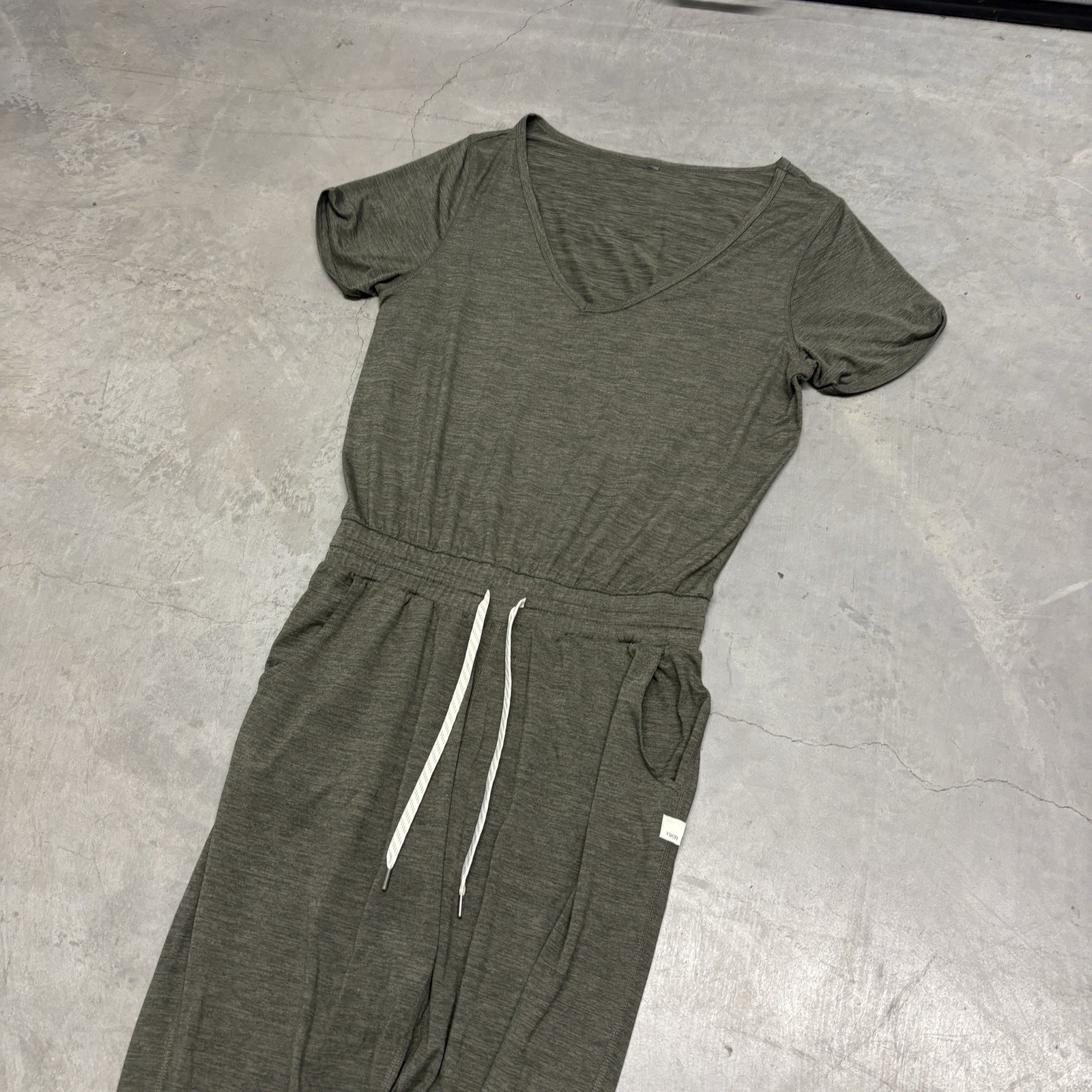 Vuori All Day Jumpsuit Short Sleeve Green Women’s Small