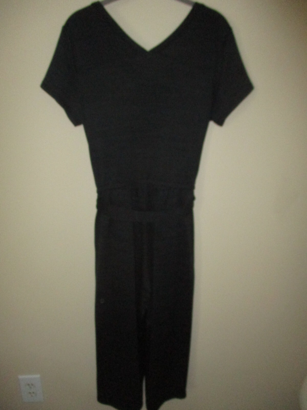 T by Talbots Marled Charcoal Gray V Neck Belted Cropped Jumpsuit Sz PM Petite M
