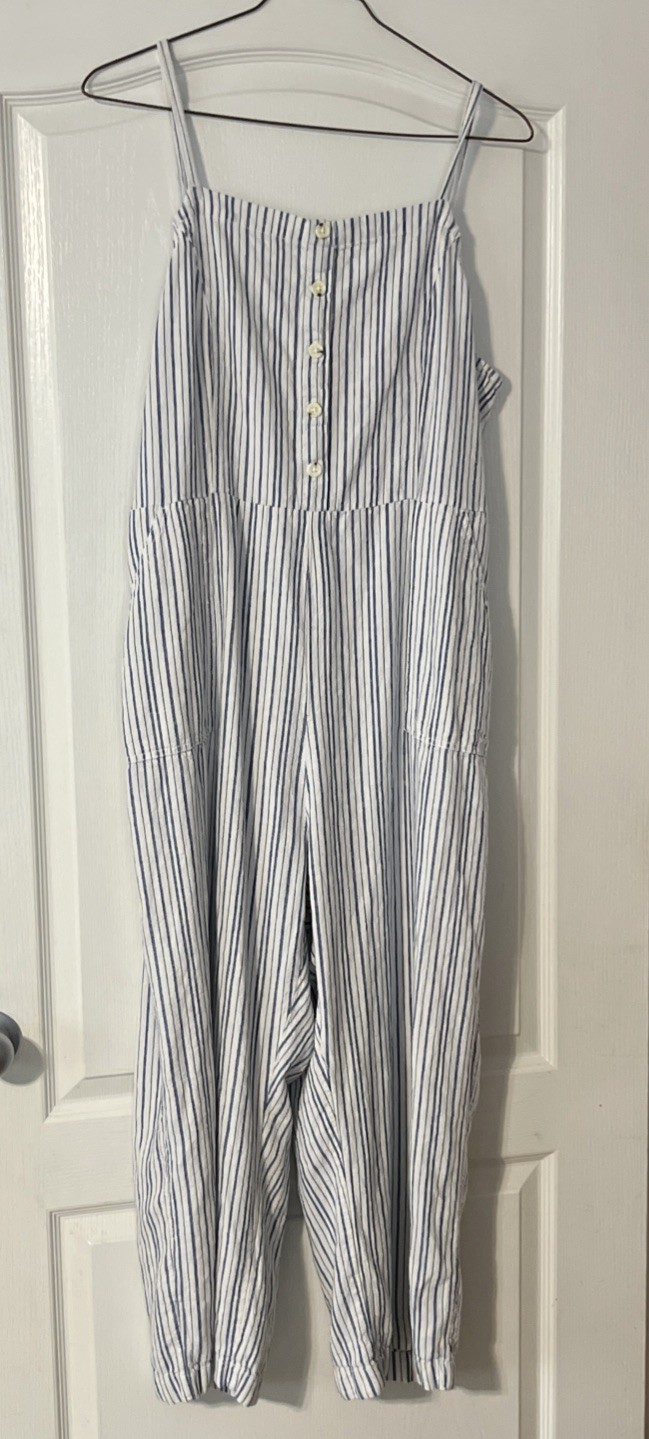 One Piece Romper Women’s Size 2x Blue And White. Unbranded