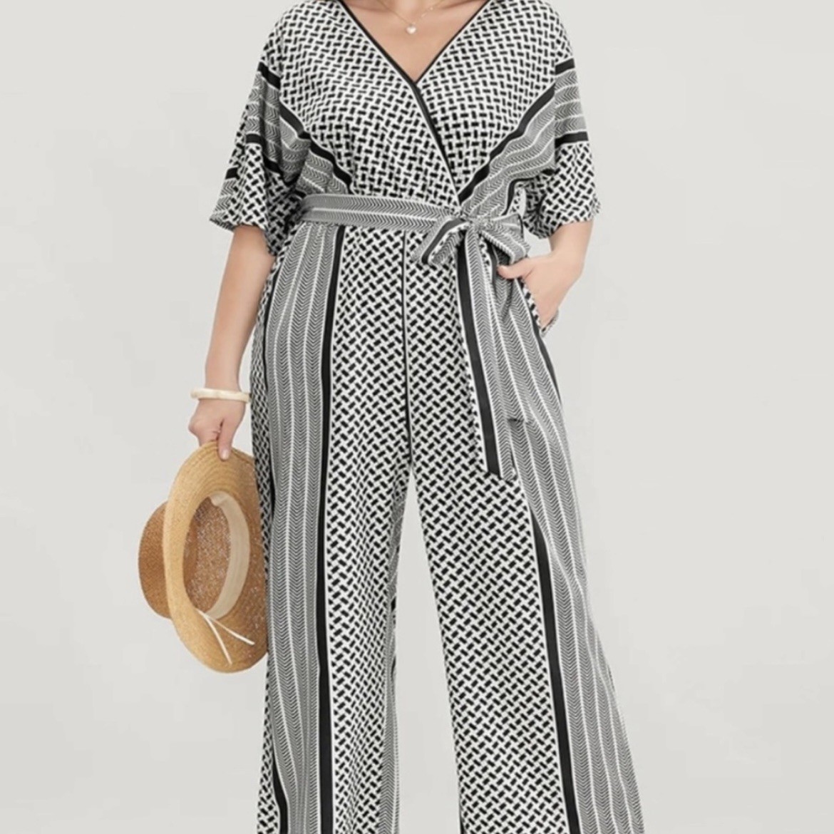 BloomChic Black White Sz 14 V-Neck Dolman Sleeve Wide Leg Stretch Jumpsuit Boho