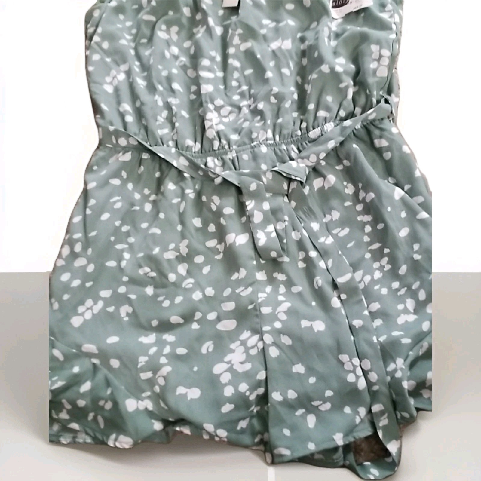 She + Sky Halter Neck Spotted Sage Green & White Romper Large Lined Shorts NWT