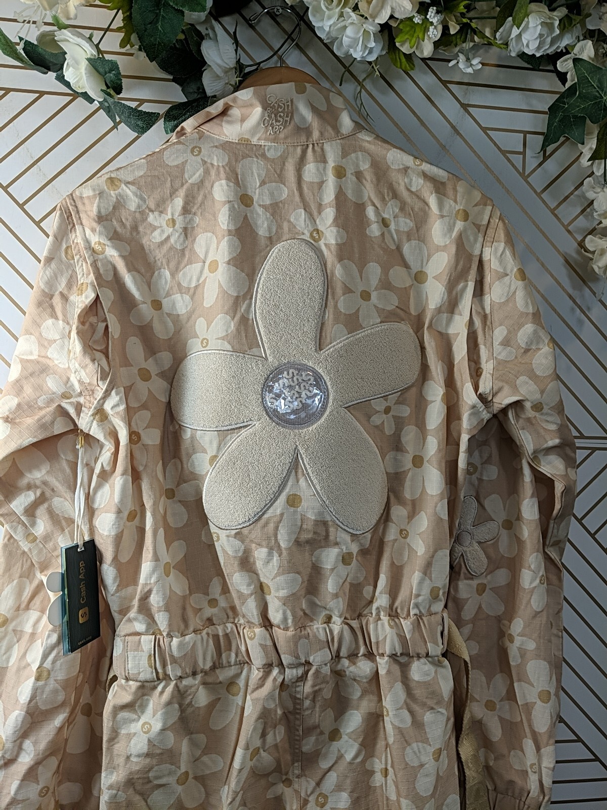 CASH APP Floral Jumpsuit Buckle Cargo Tan Zip Floral Flowers Size Small NEW