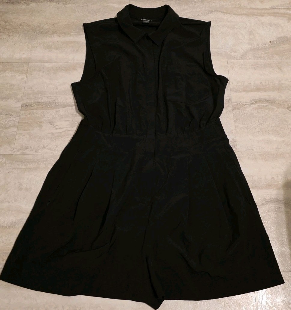 Athleta Brooklyn Utility Romper Women’s Size 14 Black athleisure basic