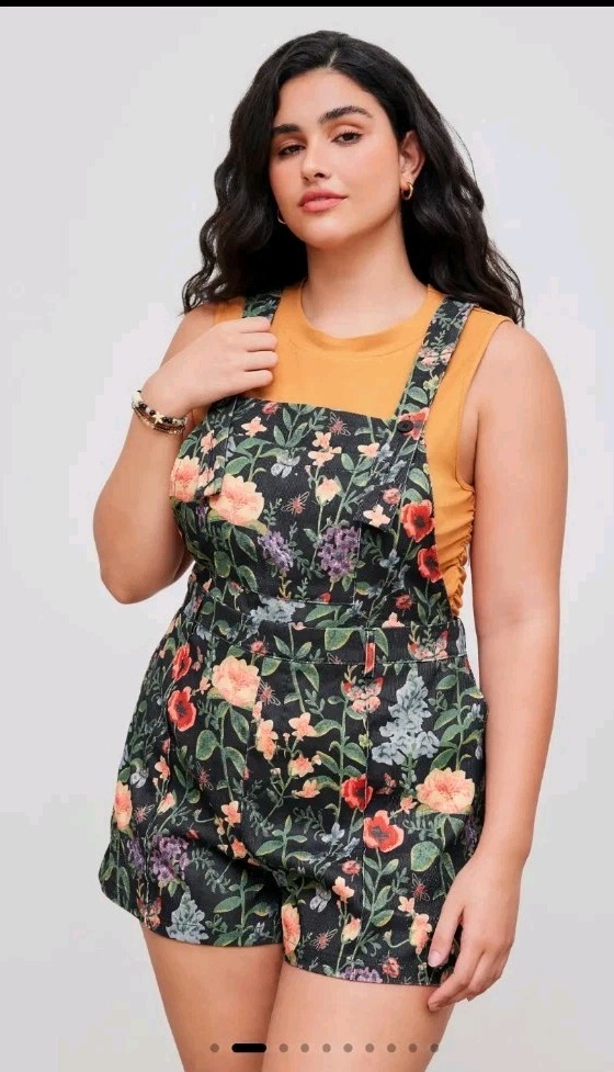 CIDER LIGHTWEIGHT CORDUROY FLORAL BUTTON ROMPER Size 0XL