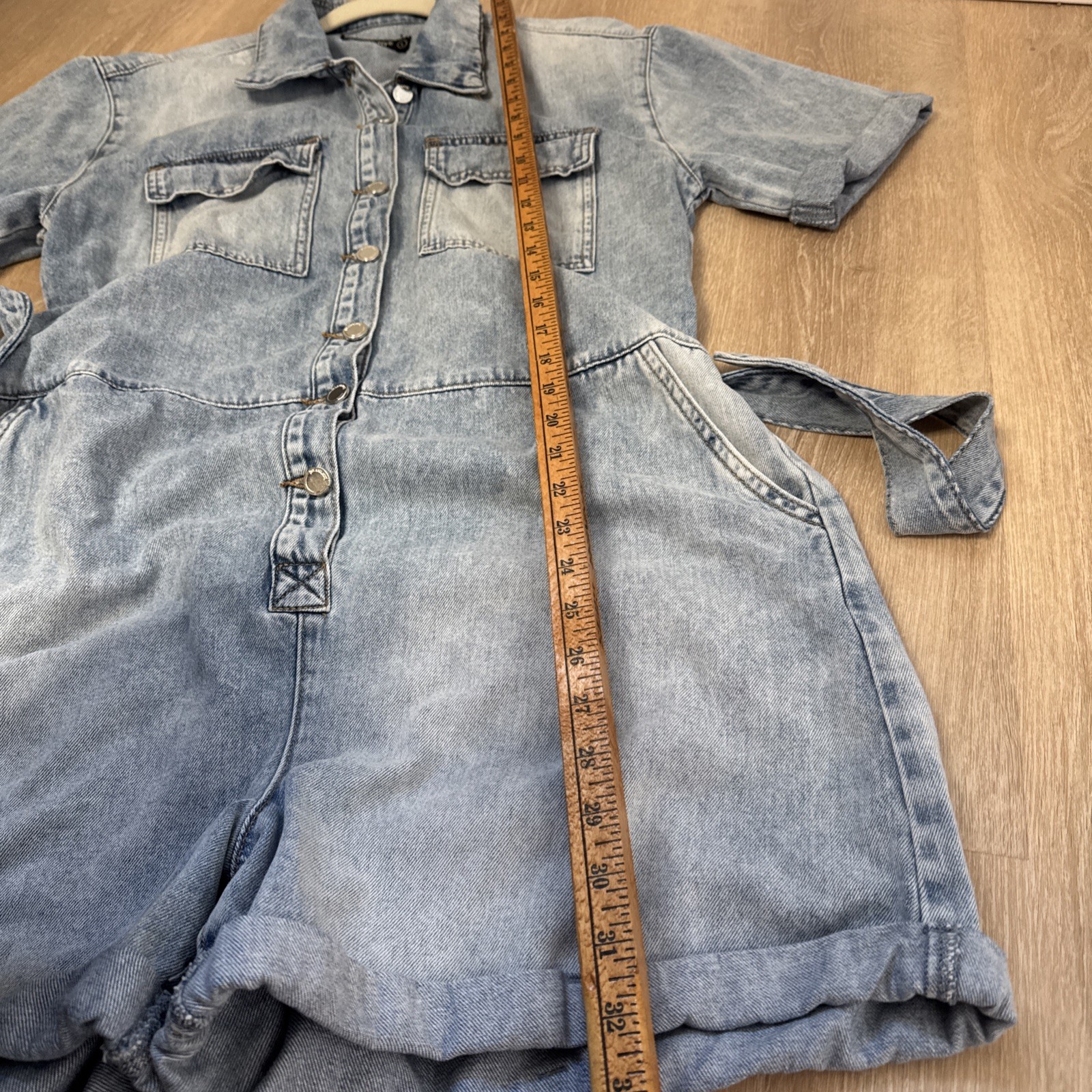 BlankNYC Women’s Denim Romper Blue Acid Washed Short Sleeve Button Down Large