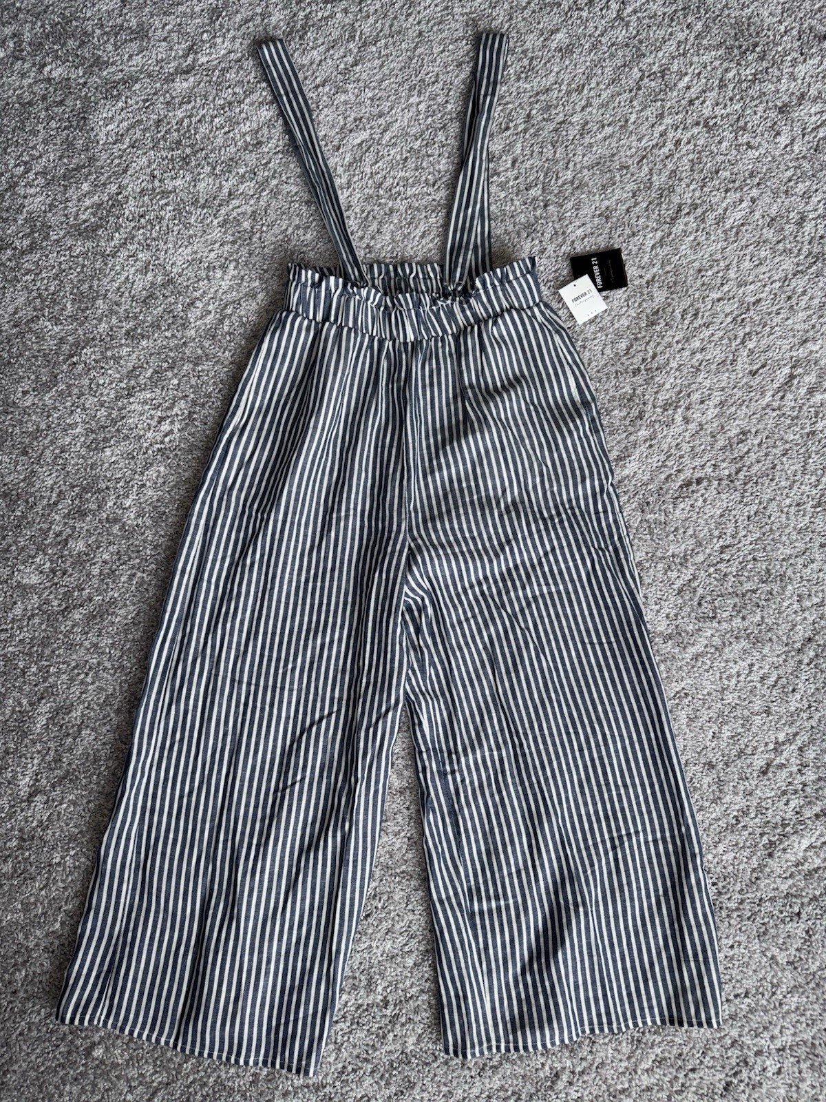 NWT Y2K Forever 21 Parisian Chic Blue/Ivory Striped Cropped Overall Sz S SOLDOUT