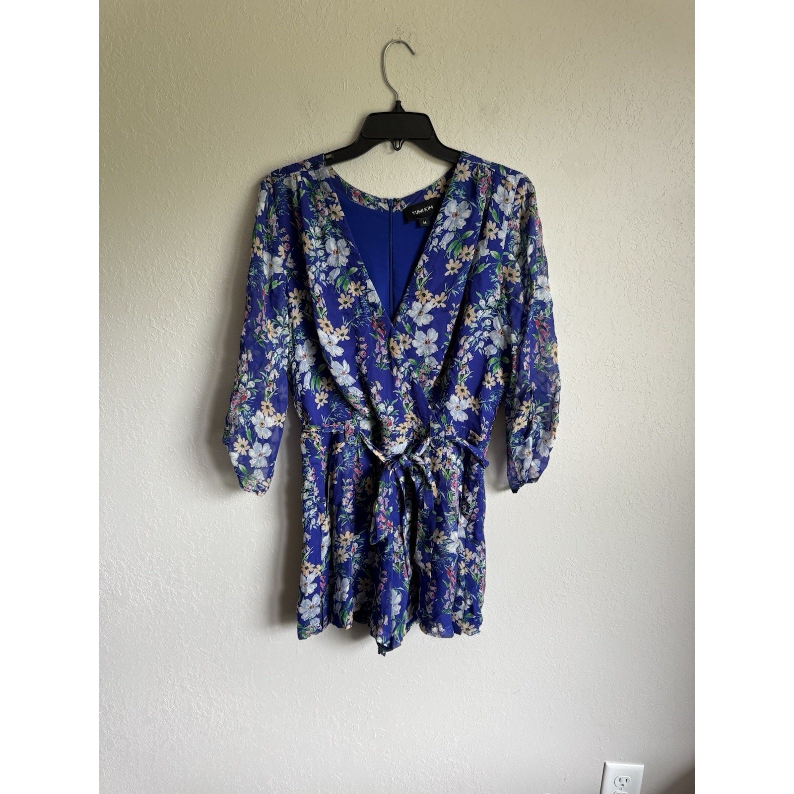 Yumi Kim Blue Floral Sheer Rolled Sleeve Belted Shorts Romper Womens M Coquette
