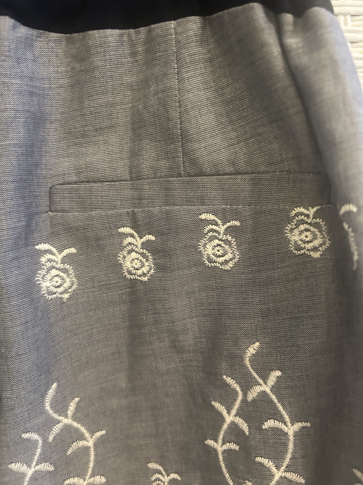 Rachel Roy Floral Embroidered Button Front Romper Pockets Black/Gray 6