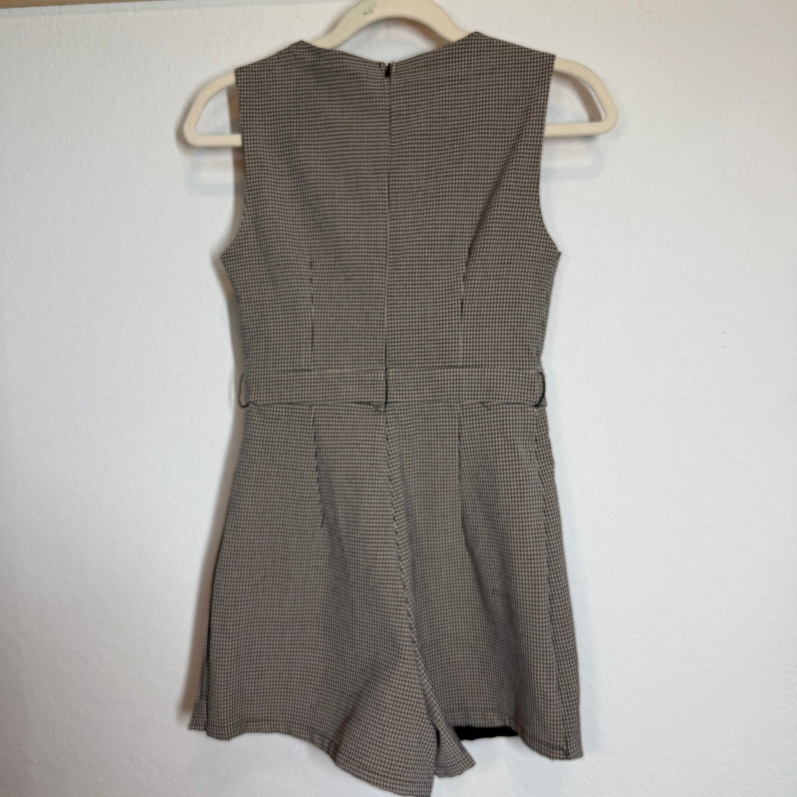 Women’s Tanshop Herringbone Plaid Pleated Skirt Romper Skort Size Medium NEW