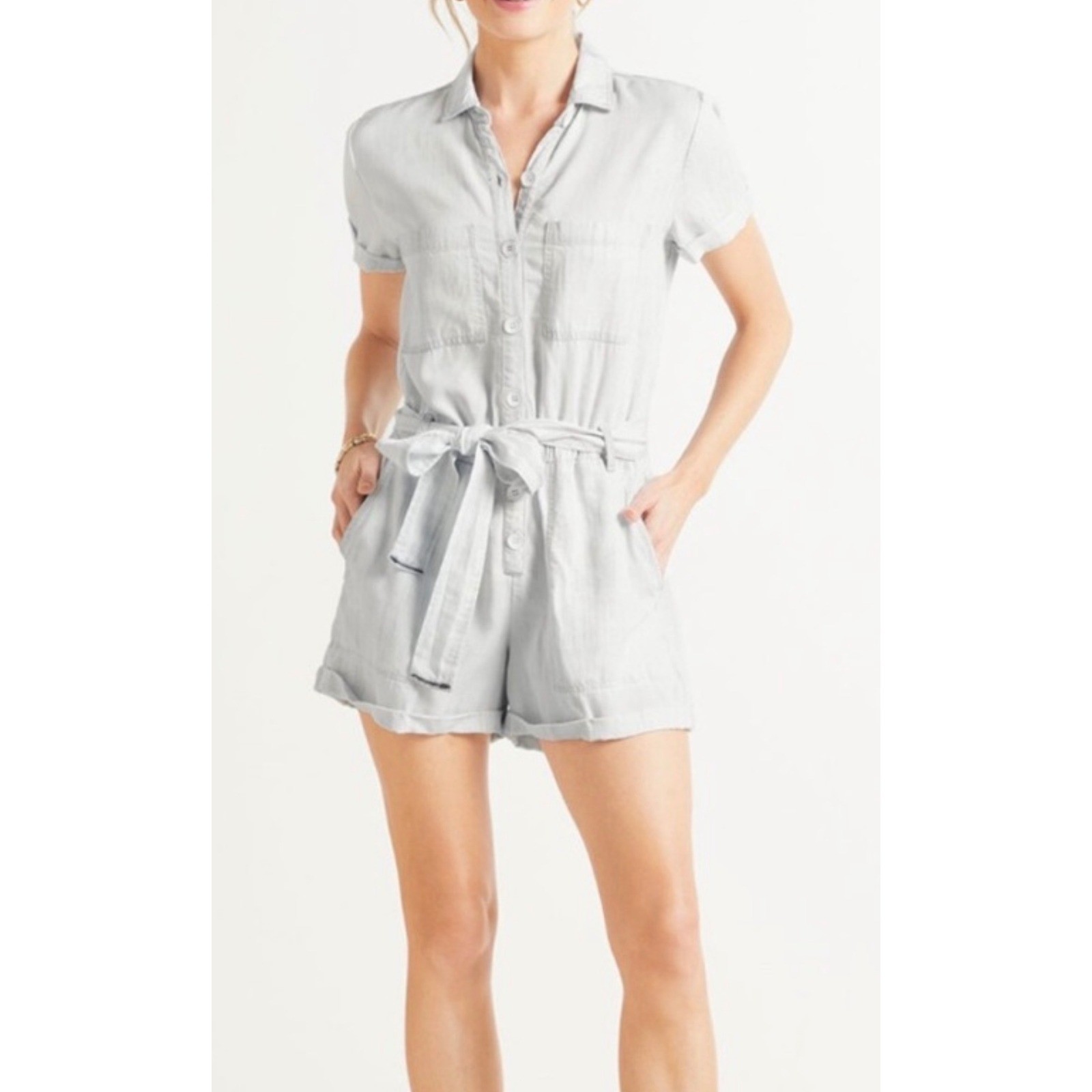 Cloth & Stone Light Wash Tencel Button Front Romper Tie Waist Blue Medium NEW