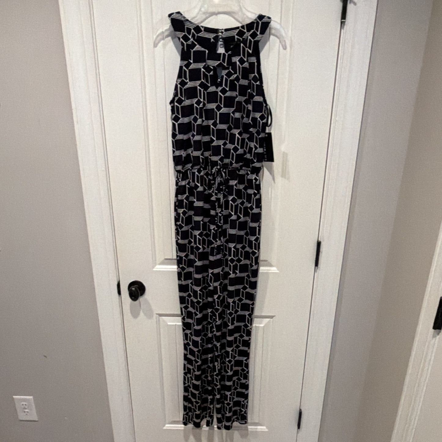 En Focus Studio Women’s Size 4 Black/White Geometric Sleeveless Button Jumpsuit