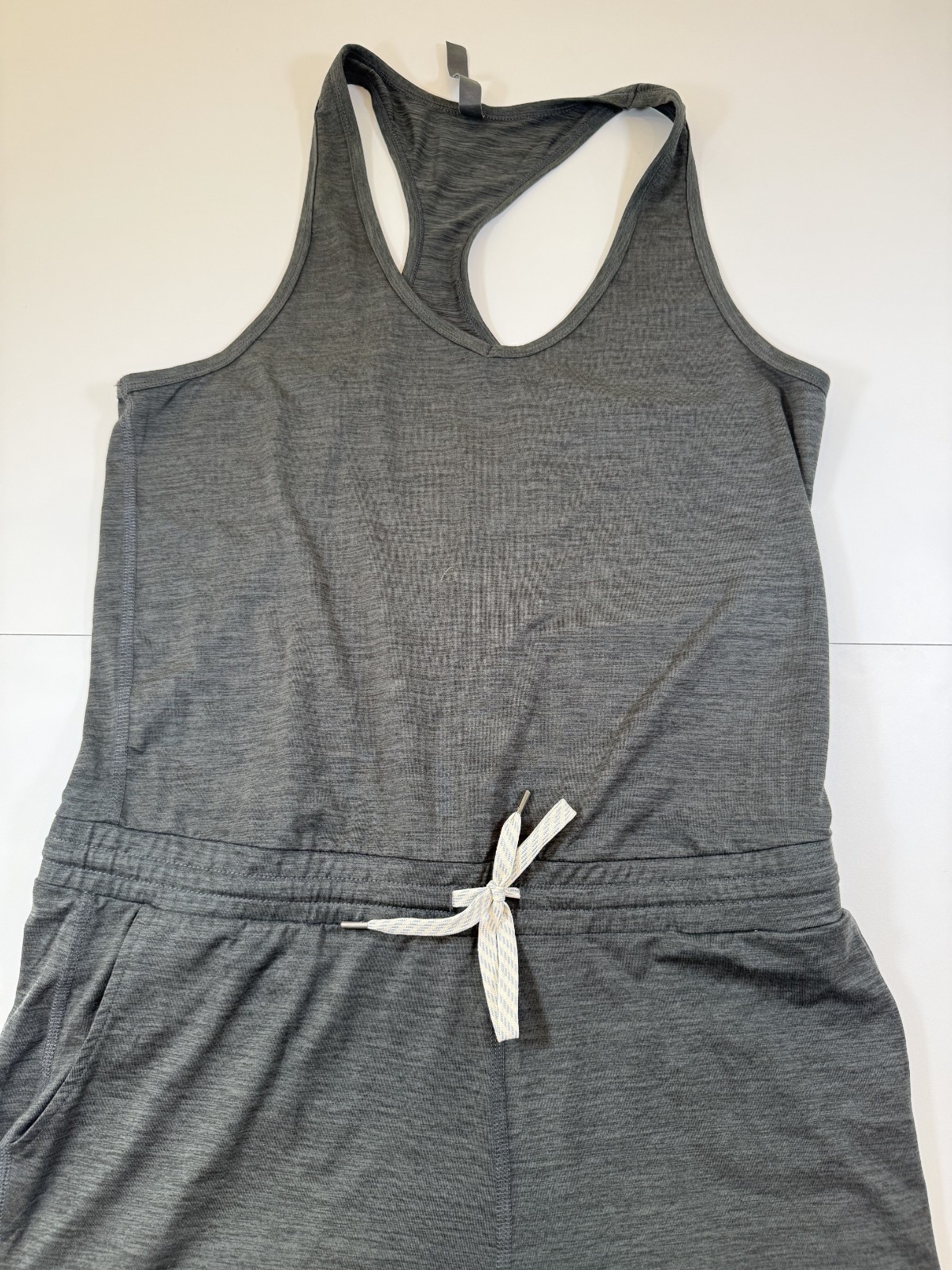 Vuori women’s gray tank romper size large
