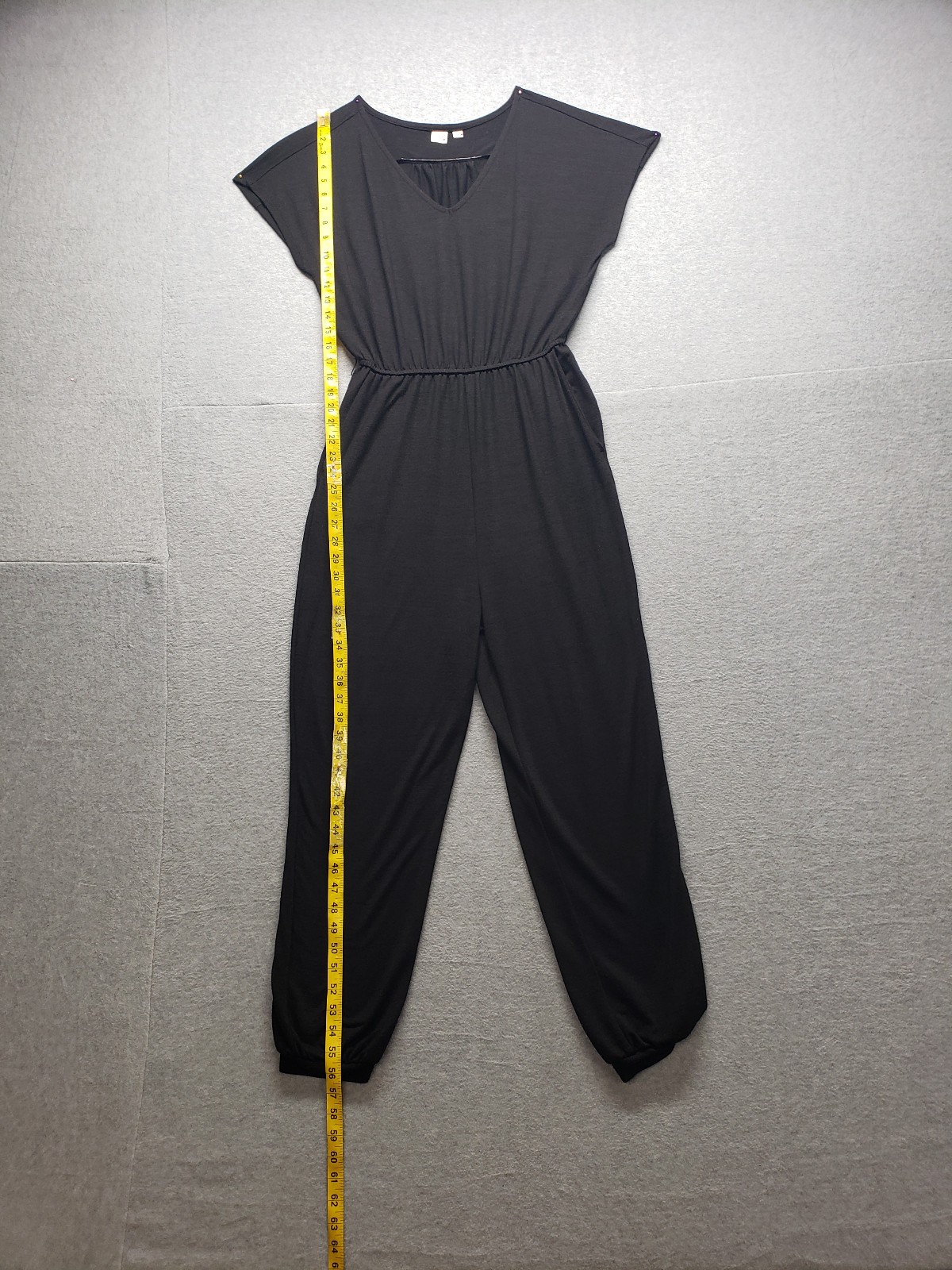 Gap Women Jumpsuit S Black V Neck Short Sleeve Tapered Leg Stretch Poly Blend
