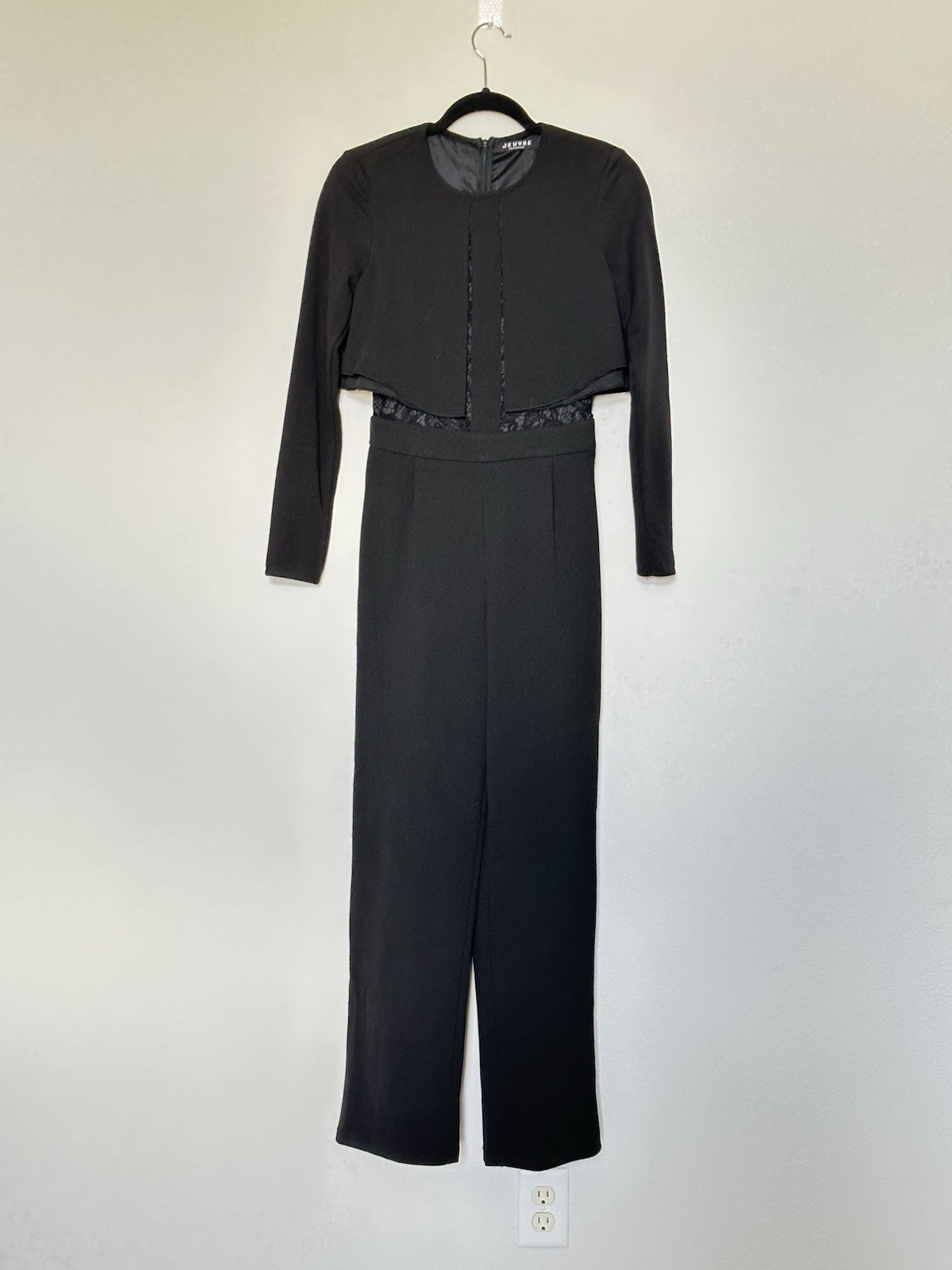 black long sleeves jumpsuit