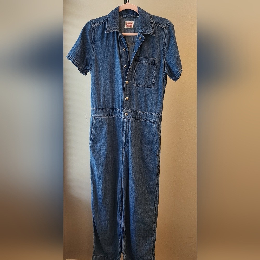 Levi’s Classic Blue Denim Fabric with Red Label