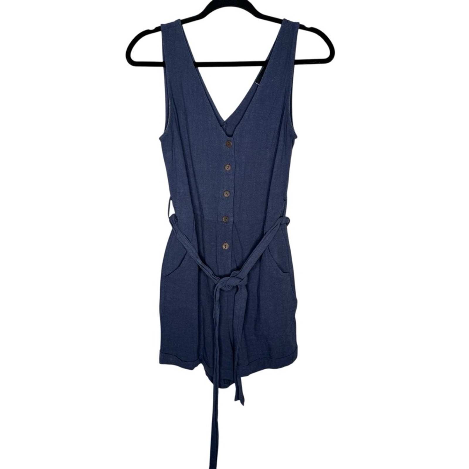 Vici small navy blue Garner linen blend sleeveless button up tie waist romper