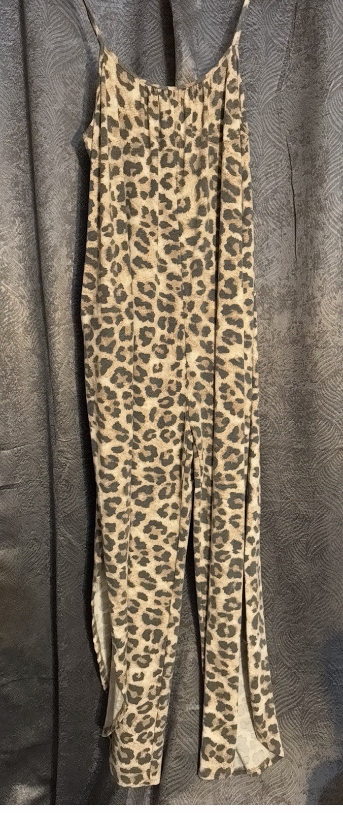 Zenana Women’s XL Beige/Black Leopard Print Sleeveless Jumpsuit Spaghetti Strap