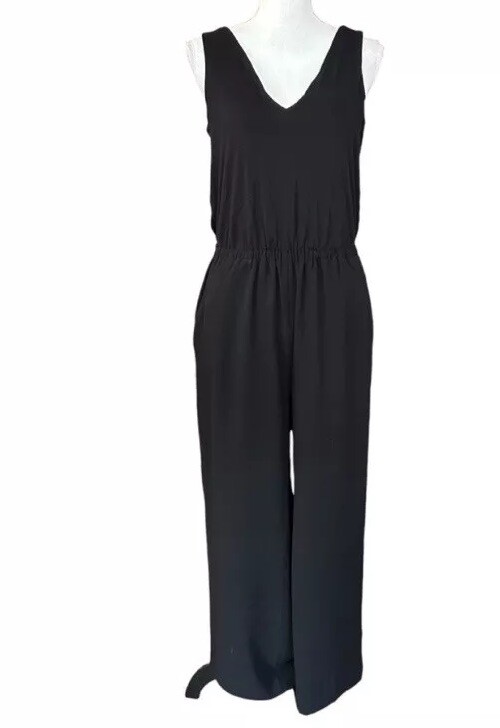 NWT Loft Black Wide Straight Leg Jumpsuit Size Small Ruffle Back V-Neck Woman’s