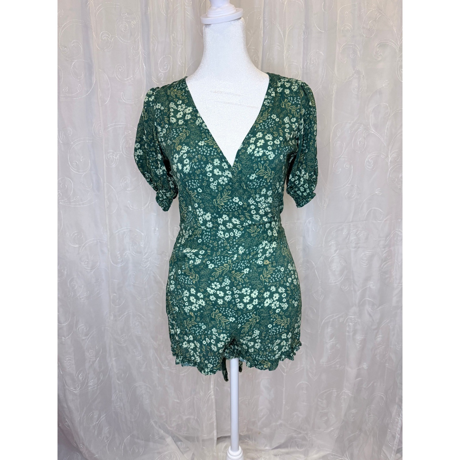 Urban Outfitters Green Floral Ruffle Hem Surplice Romper XS