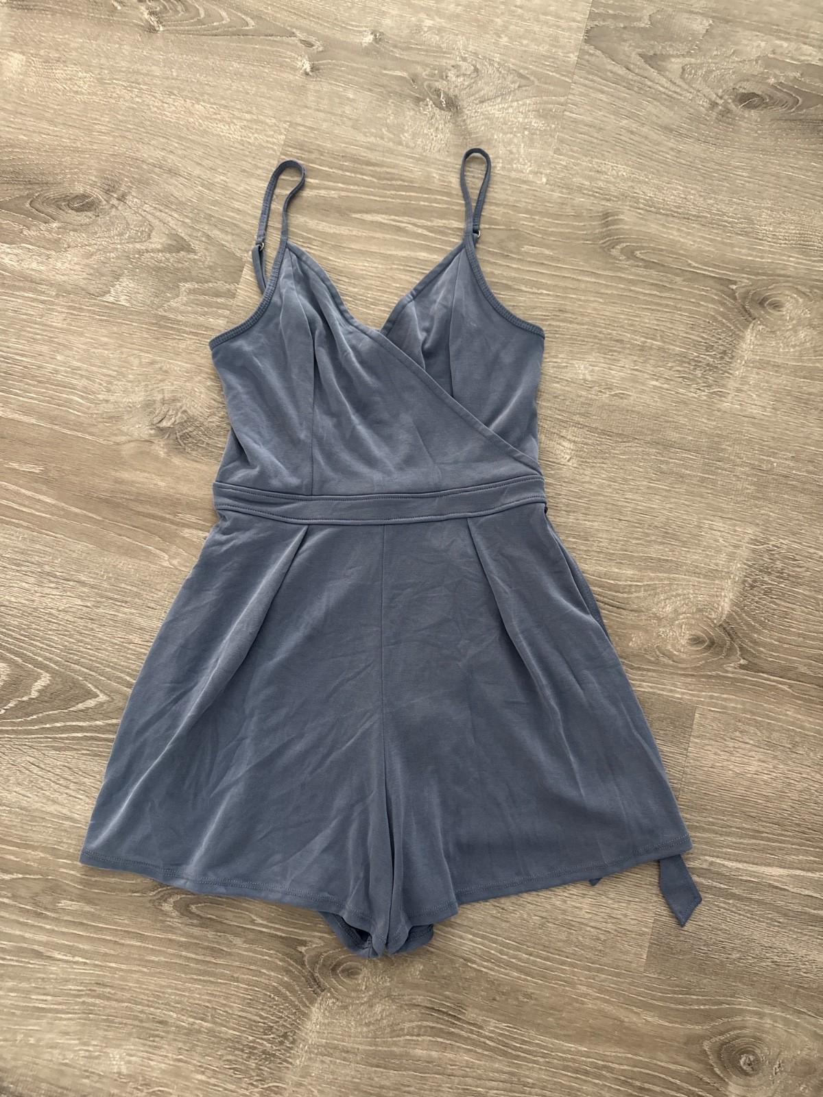 Abercrombie & Fitch Romper Women’s XS Blue Wrap Front Strappy Smocked Back Tie